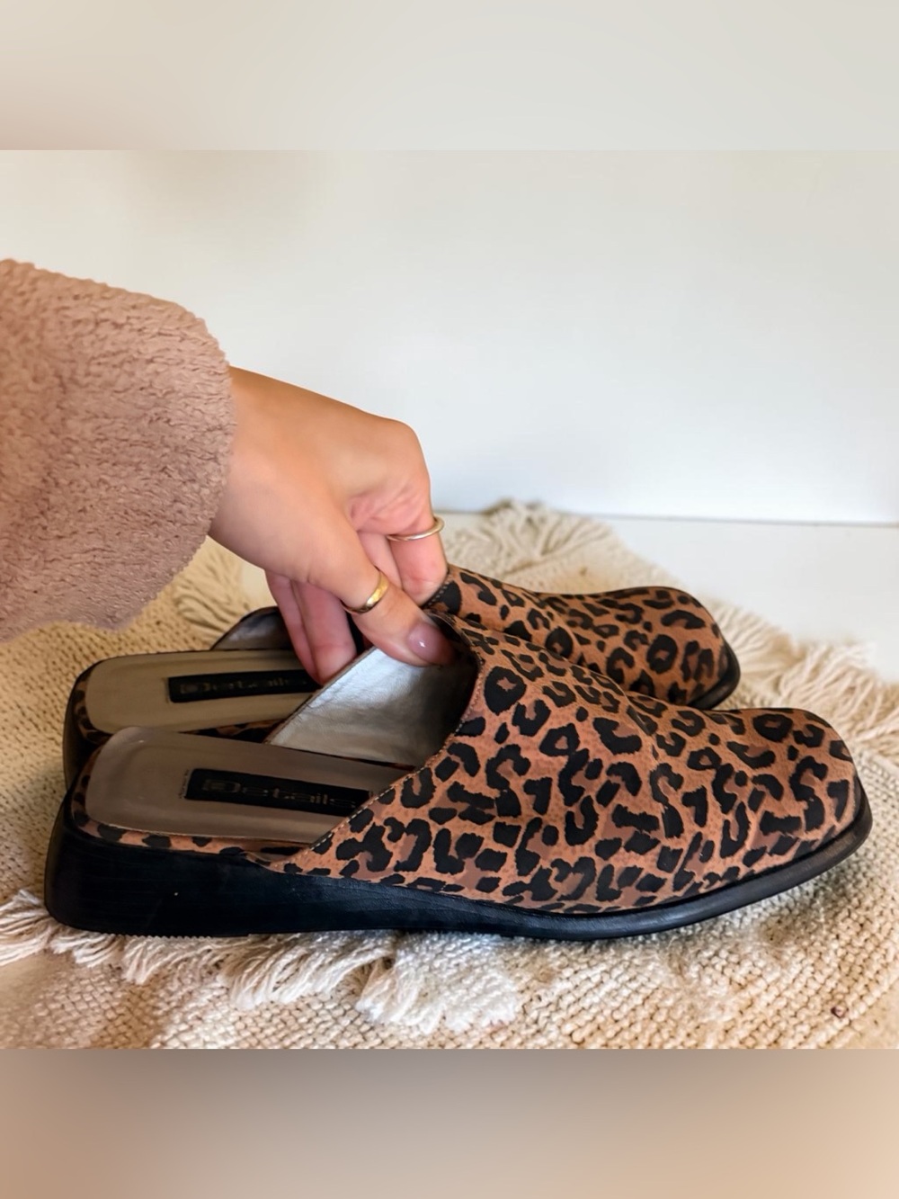 Vintage Y2K Details Pazzo Cheetah Animal Print Slip On Mules Size 7.5